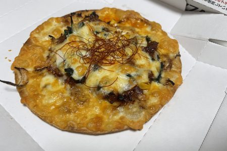 夜中にピザ🍕